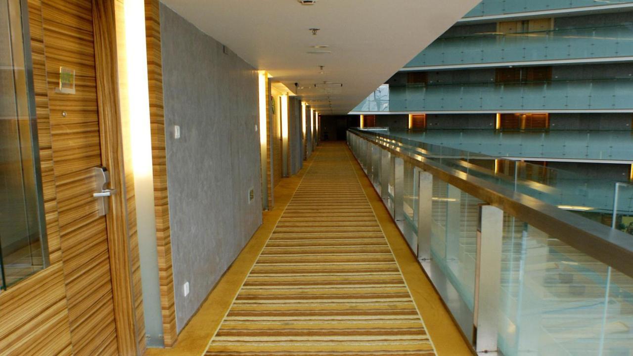 Holiday Inn Binhai Tianjin Exterior photo