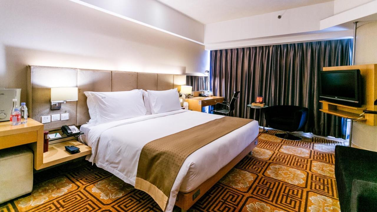 Holiday Inn Binhai Tianjin Exterior photo