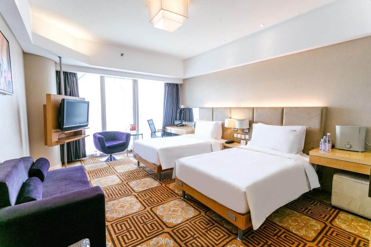 Holiday Inn Binhai Tianjin Exterior photo